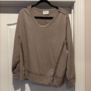 ANDREE BY UNIT Taupe Waffle Knit Sweatshirt